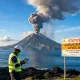 Anak Krakatau Erupsi, Status Naik ke Siaga — Warga & Wisatawan Diminta Waspada